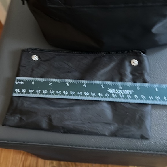 Nylon Toiletries Bag EUC - Picture 8 of 10